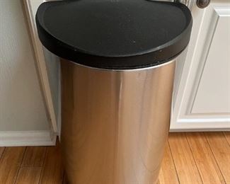 Simplehuman trash can