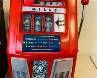 Mills 5c Antique Slot Machine
