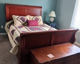 Full size bed sleigh