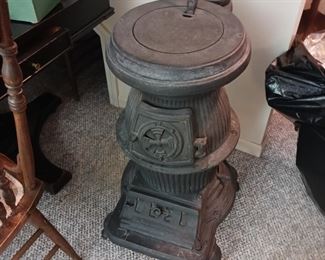 Manchester Foundry cast iron pot belly stove