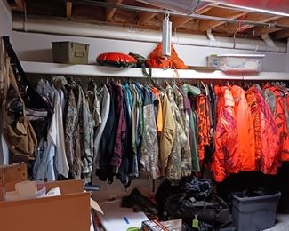 Large selection of hunting clothing men's XXXL