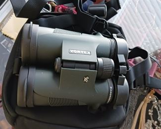 Vortex binoculars