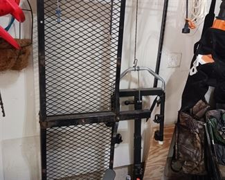 Trailer hitch mount expanded metal carrier