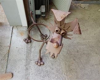Folk art dog planter iron