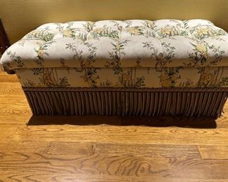Tufted Upholstered Storage Bench