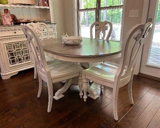 Magnolia Manor Antique White and Weathered Bark Extendable Dining Table With leaf