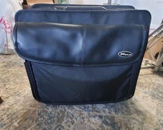 Tangus rolling laptop bag