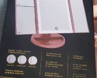 Touch trifold makeup mirror