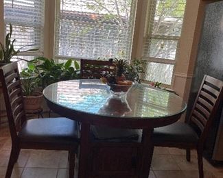 Kitchen Table and 4 Chairs