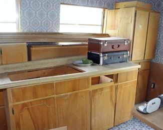 Complete Set Kitchen Cabinets Uninstalled 