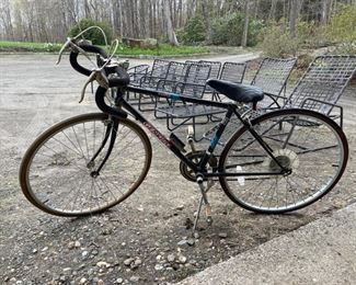 Another vintage bicycle
