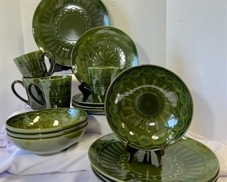 Dish sets. New!