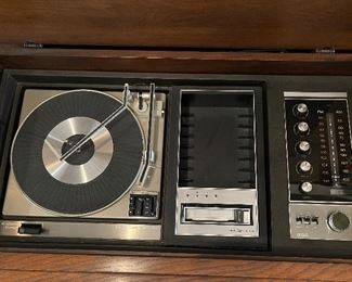 Record Player, 8 Track, Am Fm Radio
