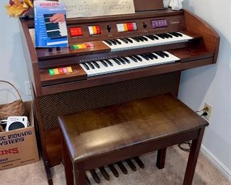 Working Kimball The Entertainer Organ