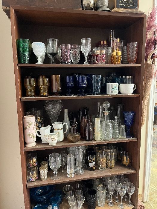 Round Top Vintage Warehouse Sale 30 OFF SATURDAY starts on 4/14/2023