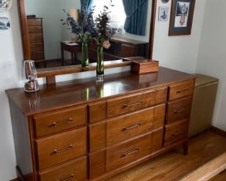 KLING Cherry Bedroom Set