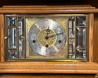 Vintage Ansonia Gold Medallion Clock - chime every 15 minutes and a long one on the hour