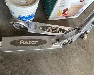 Razor Scooter; Cutting Edge Scooter