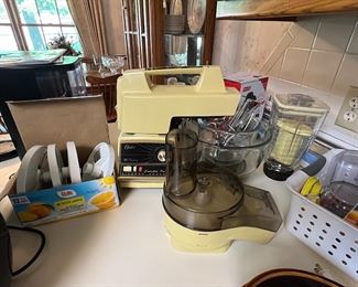 Vintage Oster Kitchen Center Regency Chopper Food Processor Mixer Blender