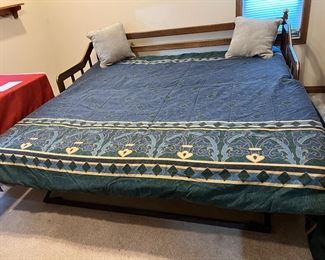 Trundle - Day bed - (2 twin beds or one King)