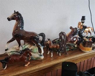  vintage lamps and equestrian collectibles