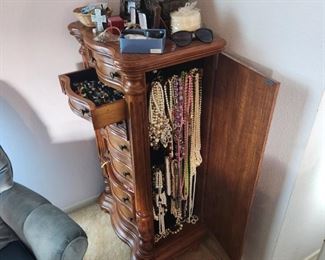 tons of fashion jewelry. this was personally owned. 