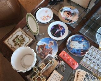 star trek collectibles and other plate collections
