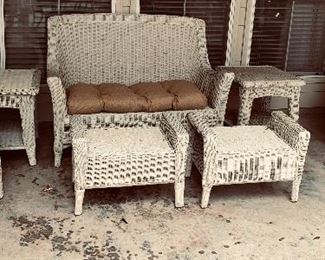 fantastic  7 piece patio set  with nice  cushions