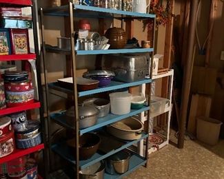 MID CENTURY DISPLAY SHELF