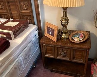 NIGHTSTAND