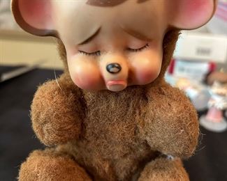 KNICKERBOCKER POUTING BEAR-1950'S