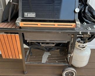 WEBER GAS GRILL
