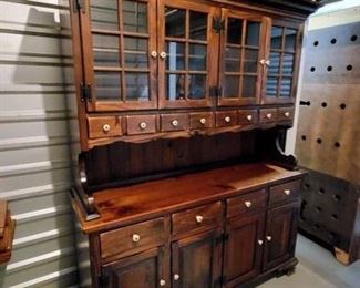 Ethan allen clearance hutch 1970s