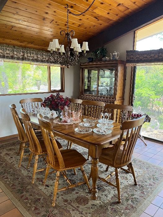 GOLDEN GIRLS ESTATE SALE in Kerrville, TX starts on 4/14/2023