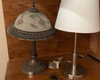 2 small lamps one needs repair