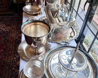 Many serving, buffet & presentation pieces!