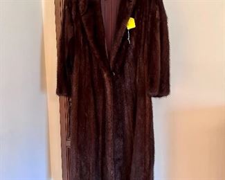 Vintage mink for cutting.