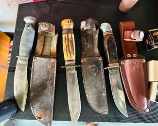 Nice knives incl
2 Marbles 