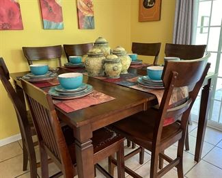 table w/6 chairs & 2 almost matching side chairs