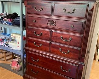 chest of drawers