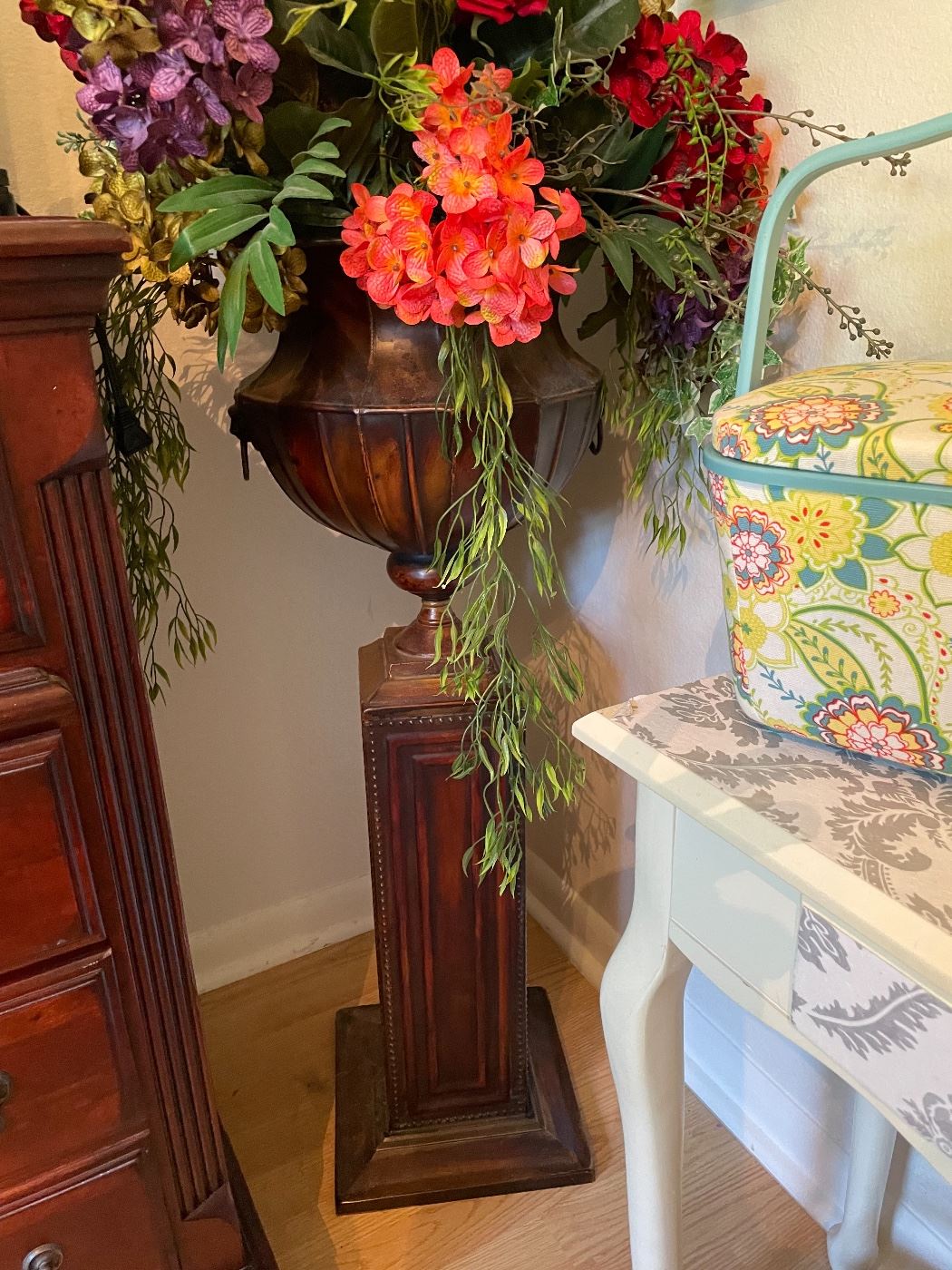 Teapots & Treasures Sale in Hot Springs Village, AR starts on 4/21/2023