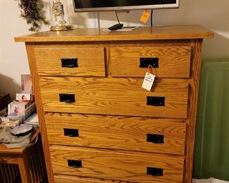 Matching Chest of Drawers