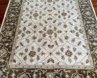 Elmwood Ivory/Brown
5 x 7' 6"