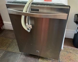 Kenmore Dishwasher - Works great! 