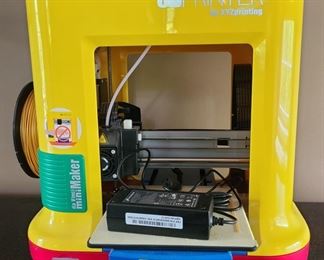 3D Printer - How fun is this! 