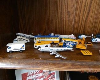 International airport diecast