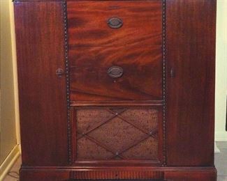 1949 Victrola Radio and Record Player