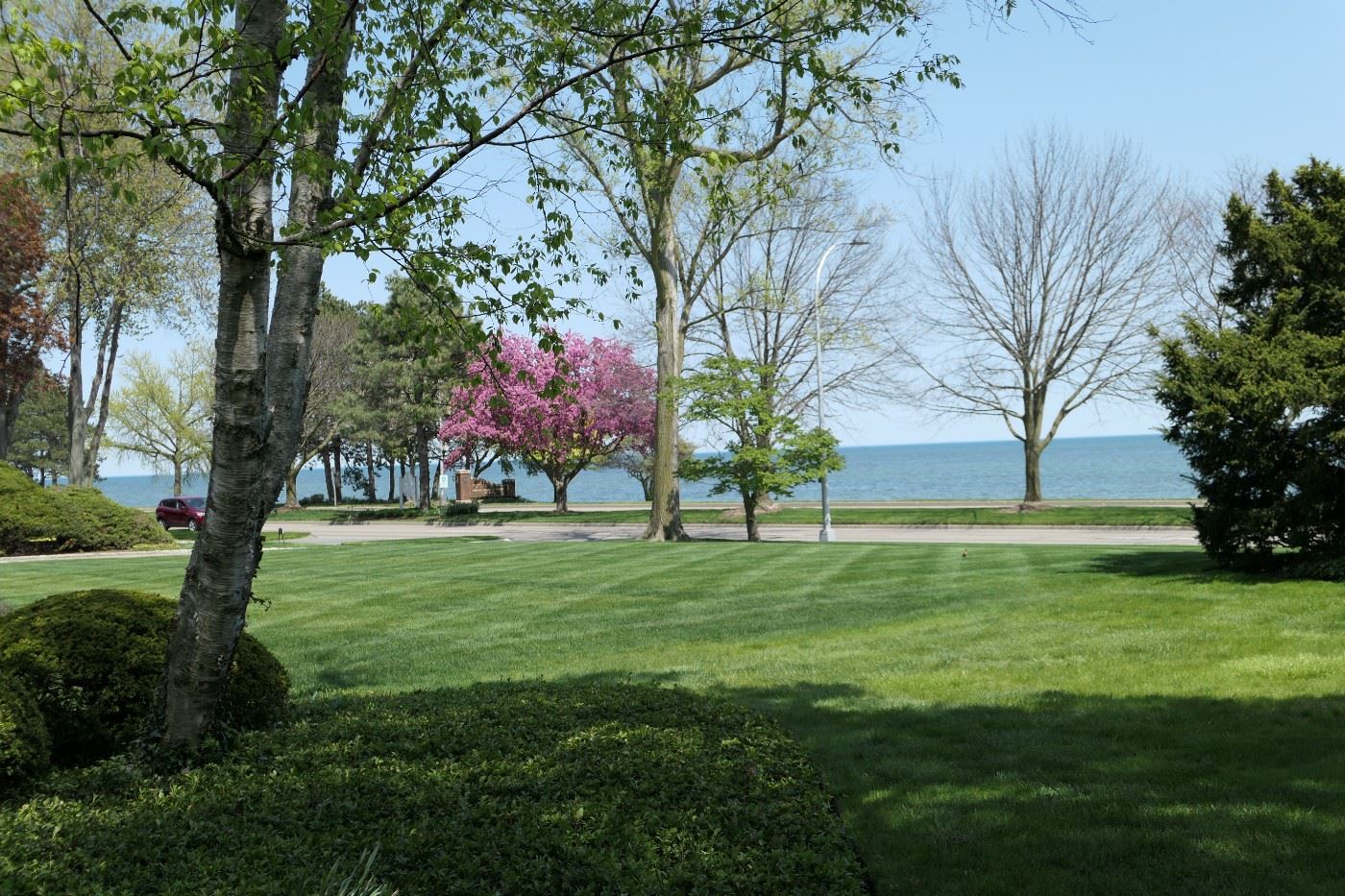 OUTSTANDING ESTATE SALE IN GROSSE POINTE... starts on 5/12/2023