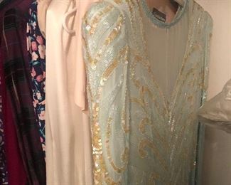 Clothes / older lady 