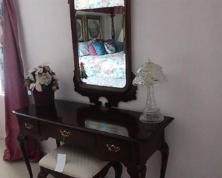 Dressing table